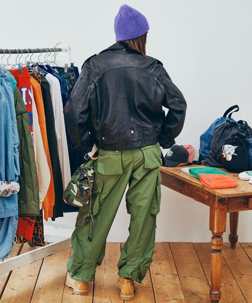 RNA（アールエヌエー）の「R4422 ボリュームカーゴパンツ（カーゴパンツ・レディース・カーキ/サックスブルー/パープル・MEDIUM）」の11枚目の写真