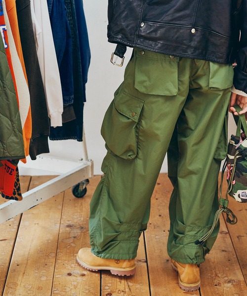 R4422 ボリュームカーゴパンツ（カーゴパンツ）｜RNA（アールエヌエー