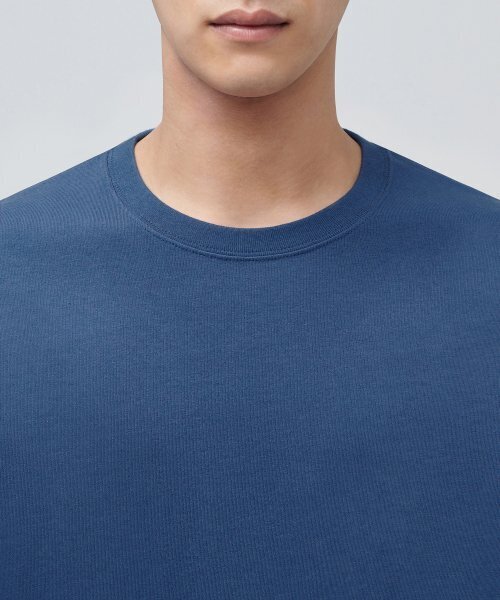 MUSINSA STANDARD（ムシンサスタンダード）の「クルーネック長袖Tシャツ[グレイッシュブルー]（Tシャツ/カットソー・メンズ・その他・XX-LARGE/XXX-LARGE）」の3枚目の写真