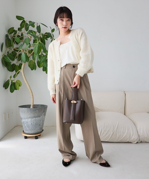 MIAN （ミアン）の「【ドラマ着用】ニュアンスパーツワンハンドル2wayショルダーバッグ（ショルダーバッグ・レディース・ダークブラウン/アイボリー/ブラック・FREE）」の12枚目の写真