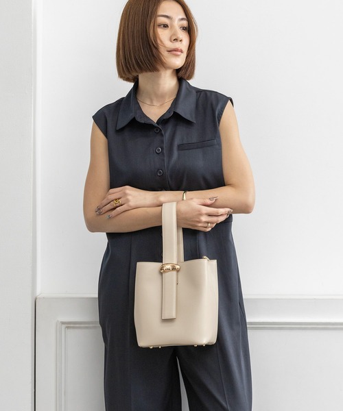 MIAN （ミアン）の「ニュアンスパーツワンハンドルショルダーバッグ【詳細動画あり】（ショルダーバッグ・レディース・ダークブラウン/アイボリー/ブラック・FREE）」の22枚目の写真