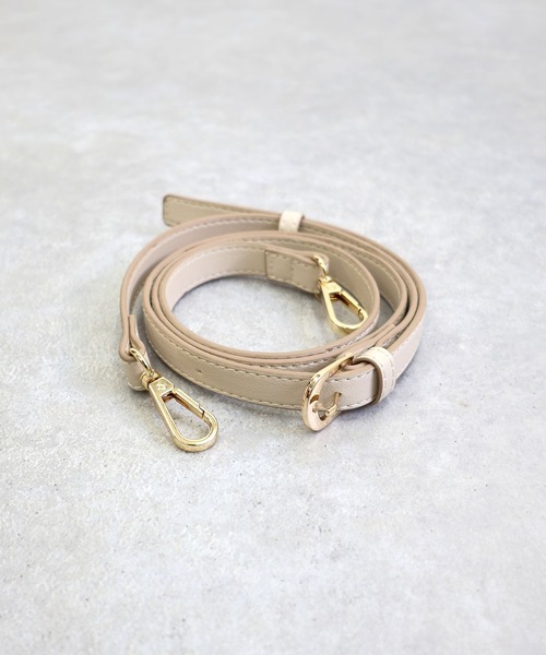 MIAN （ミアン）の「ニュアンスパーツワンハンドルショルダーバッグ【詳細動画あり】（ショルダーバッグ・レディース・ダークブラウン/アイボリー/ブラック・FREE）」の12枚目の写真