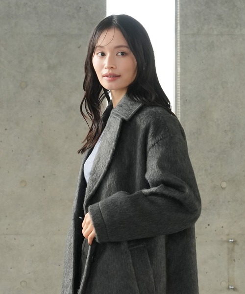 TRUDEA(トルディア)の「ロングチェスターシャギーコート(チェスターコート・レディース・ブラウン/ブラック/チャコールグレー・MEDIUM)」の15枚目の写真