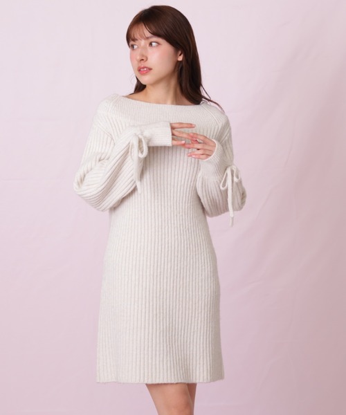 JILL by JILL STUART（ジルバイジルスチュアート）の「袖リボンニットワンピース（ワンピース・レディース・レッド/ホワイト/ベージュ・FREE）」の15枚目の写真