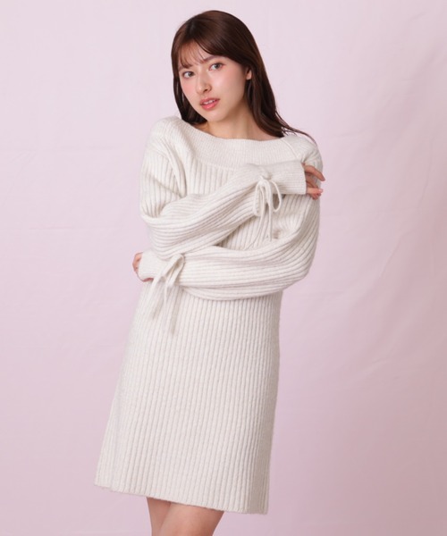 JILL by JILL STUART（ジルバイジルスチュアート）の「袖リボンニットワンピース（ワンピース・レディース・レッド/ホワイト/ベージュ・FREE）」の16枚目の写真