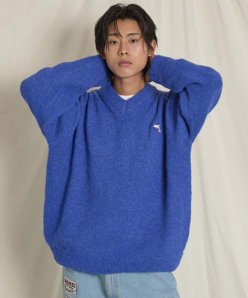 WaiKei(ワイケイ)の「ドルフィンヘアリーVネックニットブルー(ニット/セーター・メンズ・その他・1/2)」の4枚目の写真
