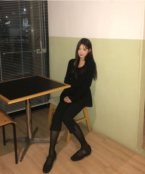 DIFFERSHOE（ディファーシュー）の「ベルリン スクエア ドット メリージェーン 5CM [スエード]（バレエシューズ・レディース・ブラック・23cm/23.5cm/24cm/24.5cm/25cm/22.5cm）」の4枚目の写真