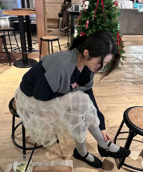 DIFFERSHOE（ディファーシュー）の「ベルリン スクエア ドット メリージェーン 5CM [スエード]（バレエシューズ・レディース・ブラック・23cm/23.5cm/24cm/24.5cm/25cm/22.5cm）」の14枚目の写真