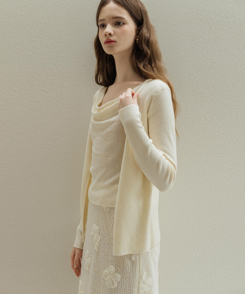 LAUTREDE MIN(ロートルドミン)の「Cowl buckle Ivory knit(ニット/セーター・レディース・アイボリー・FREE)」の2枚目の写真