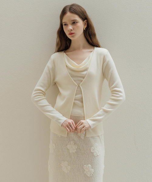 LAUTREDE MIN(ロートルドミン)の「Cowl buckle Ivory knit(ニット/セーター・レディース・アイボリー・FREE)」の3枚目の写真