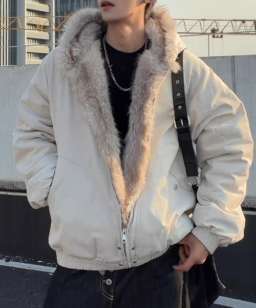 CELENA BEATS(セレナビーツ)の「フェイクファー 切り替え 中綿 フード ブルゾン(ブルゾン・メンズ・ホワイト/ブラック・FREE)」の3枚目の写真