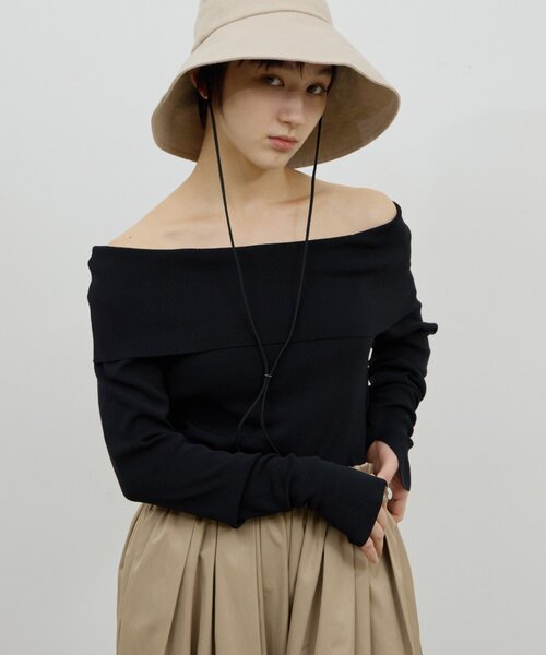 GALLARDAGALANTE(ガリャルダガランテ)の「【手洗い可】オフショルニット(ニット/セーター・レディース・ホワイト/イエロー/ブラック・FREE)」の3枚目の写真