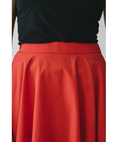 HeRIN.CYE（ヘリンドットサイ）の「Double hem skirt　　ダブルヘムスカート（スカート・レディース・ブラック/ホワイト/レッド・FREE）」の14枚目の写真