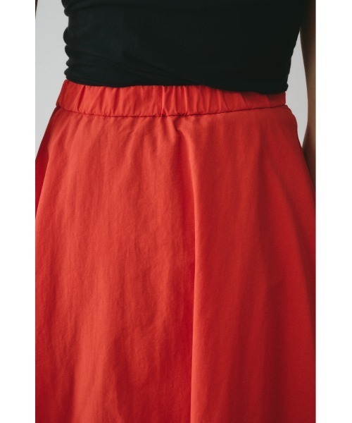 HeRIN.CYE（ヘリンドットサイ）の「Double hem skirt　　ダブルヘムスカート（スカート・レディース・ブラック/ホワイト/レッド・FREE）」の15枚目の写真