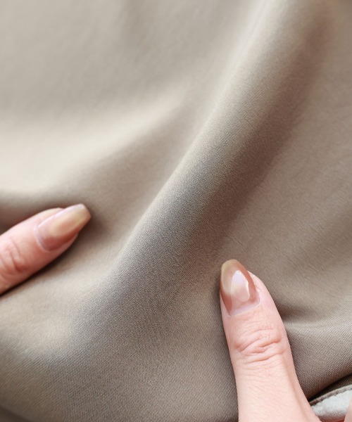 andme（アンドミー）の「サテンロングスカート（スカート・レディース・ブラウン/ブラック/アイボリー・M）」の8枚目の写真