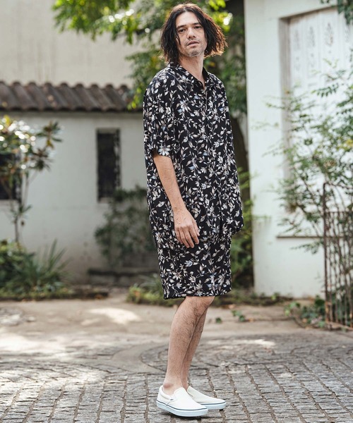 CAMBIO(カンビオ)の「mp14469- Vivid Flower Short Pants ショートパンツ(S62026cmb)(その他パンツ・メンズ・ホワイト/ネイビー/ブラック・L/M/S)」の7枚目の写真