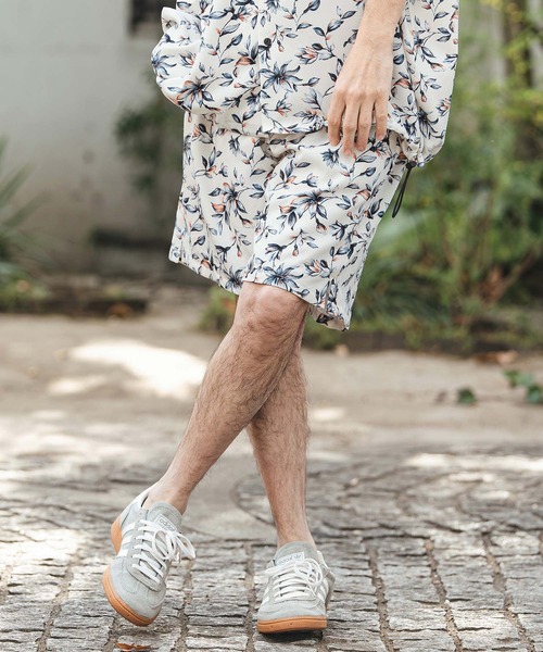 CAMBIO(カンビオ)の「mp14469- Vivid Flower Short Pants ショートパンツ(S62026cmb)(その他パンツ・メンズ・ホワイト/ネイビー/ブラック・L/M/S)」の9枚目の写真