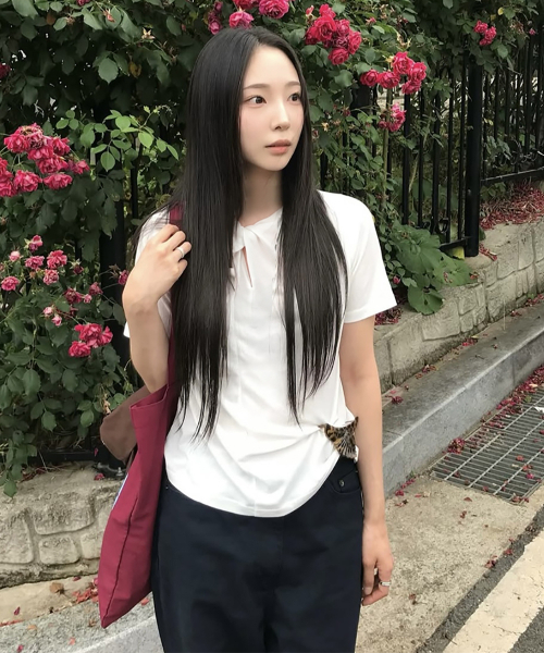 CATTLINE(カトリン)の「モダンスリットシャーリング半袖Tシャツ(ホワイト)(Tシャツ/カットソー・レディース・その他・FREE)」の1枚目の写真