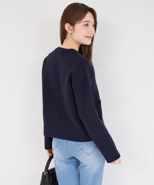 tocco closet（トッコ　クローゼット）の「フェイクポケット付きゴールド釦ニットジャケット（カーディガン/ボレロ・レディース・ネイビー/ラベンダー/ピンク/アイボリー・M）」の7枚目の写真