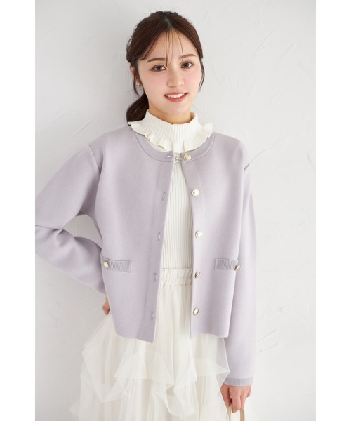 tocco closet（トッコ　クローゼット）の「フェイクポケット付きゴールド釦ニットジャケット（カーディガン/ボレロ・レディース・ネイビー/ラベンダー/ピンク/アイボリー・M）」の12枚目の写真