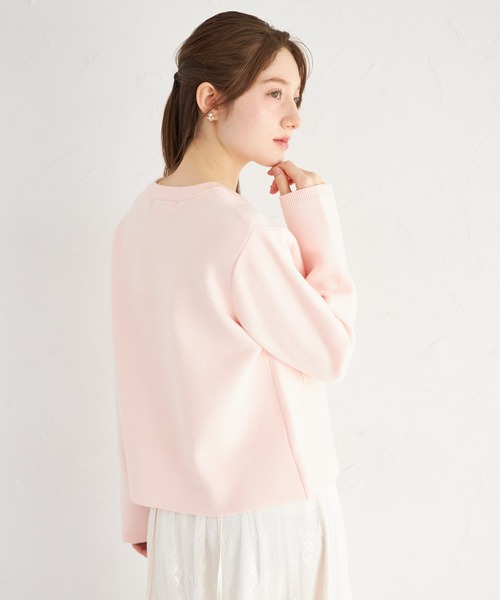 tocco closet（トッコ　クローゼット）の「フェイクポケット付きゴールド釦ニットジャケット（カーディガン/ボレロ・レディース・ネイビー/ラベンダー/ピンク/アイボリー・M）」の20枚目の写真