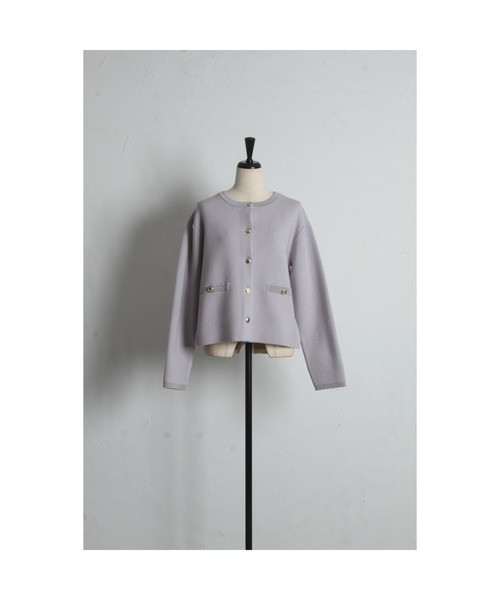 tocco closet（トッコ　クローゼット）の「フェイクポケット付きゴールド釦ニットジャケット（カーディガン/ボレロ・レディース・ネイビー/ラベンダー/ピンク/アイボリー・M）」の22枚目の写真