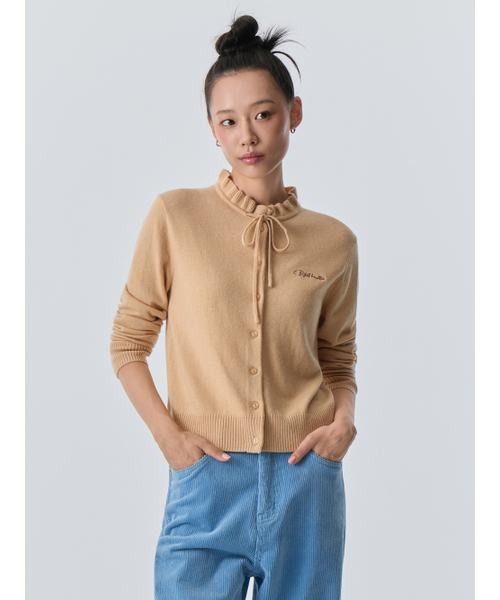 Bb' BENETTON(ビーフラットベネトン)の「フリルネックリボンニットカーディガン (ベージュ)(カーディガン/ボレロ・レディース・その他・S/M)」の1枚目の写真
