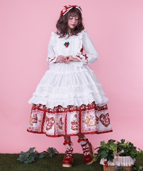 Chalmiere（シャルミエール）の「ボンボンショコラ柄ワンピース