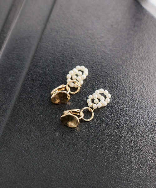 studio CLIP（スタディオクリップ）の「パールぶら下がりイヤリング（イヤリング・レディース・その他2/その他1・FREE）」の2枚目の写真