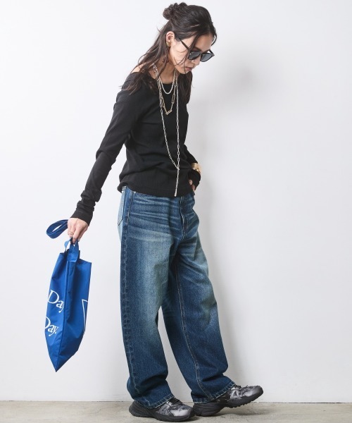 CHIC STYLE(シックスタイル)の「テレコロングスリーブプルオーバー<大きいサイズ有>シックスタイル(Tシャツ/カットソー・レディース・ブラック/オフホワイト/グレー・M/L/LL/3L/4L/5L)」の10枚目の写真