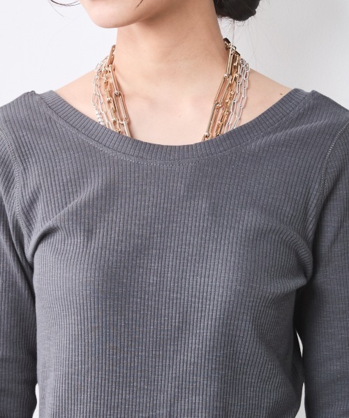 CHIC STYLE(シックスタイル)の「テレコロングスリーブプルオーバー<大きいサイズ有>シックスタイル(Tシャツ/カットソー・レディース・ブラック/オフホワイト/グレー・M/L/LL/3L/4L/5L)」の16枚目の写真