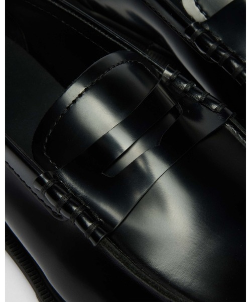 Dr. Martens(ドクターマーチン)の「Dr. Martens/ドクターマーチン MAYFARE ローファー シューズ 42503001(ローファー・メンズ・ブラック・UK4/UK5/UK6/UK7/UK8/UK9/UK10/UK11/UK3)」の4枚目の写真