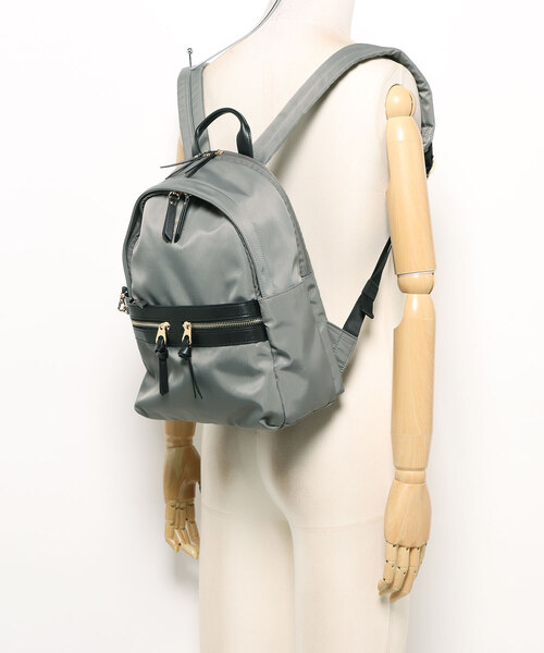 LANVIN en Bleu(ランバンオンブルー)の「グラン バックパック(バックパック/リュック・レディース・ブラック/グレー・FREE)」の7枚目の写真