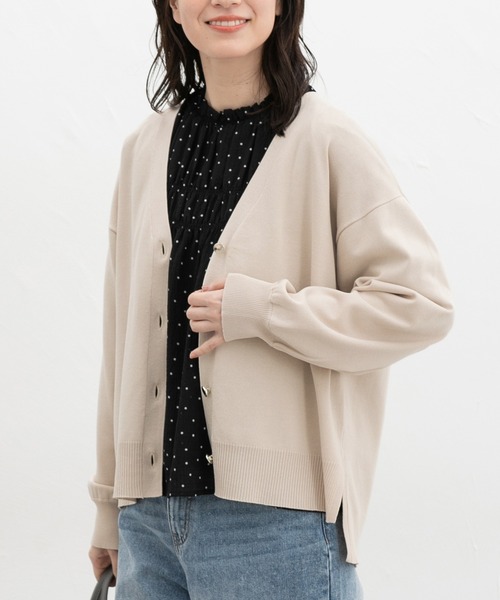 Honeys（ハニーズ）の「【ＵＶカット・花粉リリース加工】花粉対策Ｖネックカーディガン（カーディガン/ボレロ・レディース・ベージュ/ラベンダー/イエロー系その他/サックスブルー/ブラック・L/LL/M）」の3枚目の写真