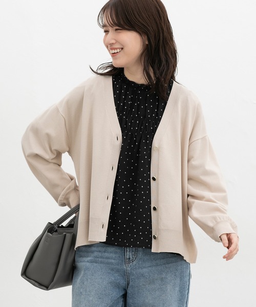 Honeys（ハニーズ）の「【ＵＶカット・花粉リリース加工】花粉対策Ｖネックカーディガン（カーディガン/ボレロ・レディース・ベージュ/ラベンダー/イエロー系その他/サックスブルー/ブラック・L/LL/M）」の22枚目の写真