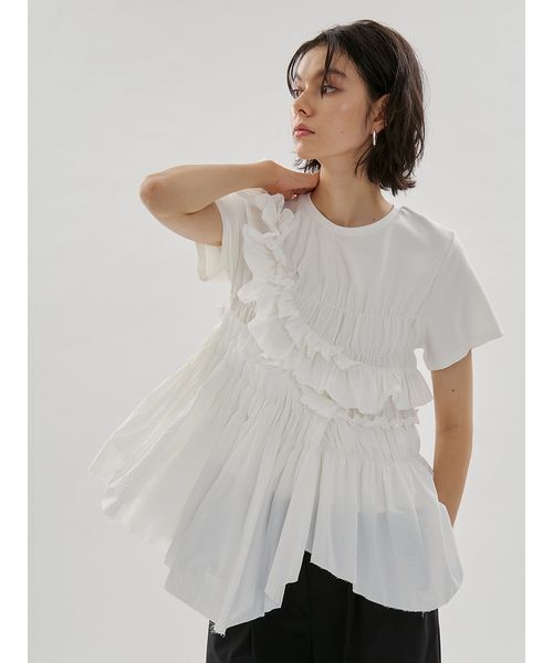 emmi(エミ)の「フリルアシンメトリーカットソー(Tシャツ/カットソー・レディース・シルバー/オフホワイト/ブラック・F)」の4枚目の写真