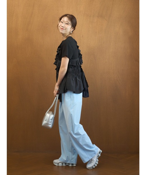 emmi(エミ)の「フリルアシンメトリーカットソー(Tシャツ/カットソー・レディース・シルバー/オフホワイト/ブラック・F)」の18枚目の写真