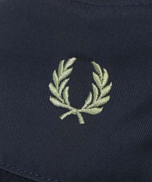 FRED PERRY（フレッドペリー）の「【別注】FRED PERRY / Bucket Hat（ハット・メンズ・ネイビー/ブラック・M/XL）」の4枚目の写真