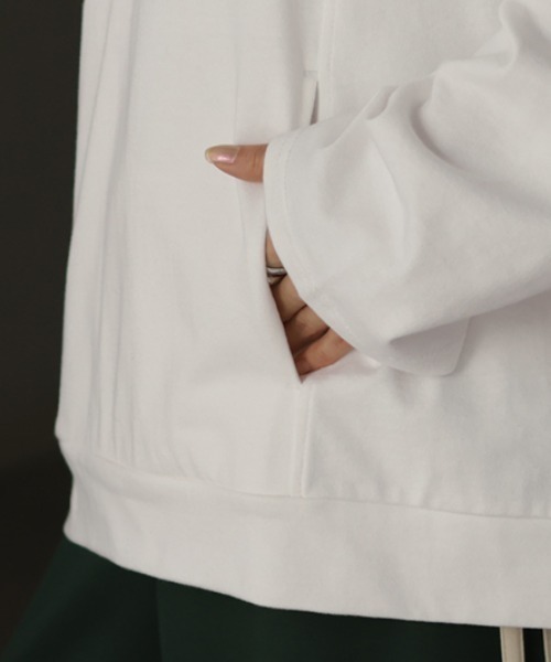 HUG.U(ハグユー)の「ポケット付き 綿100% モックネック ロンT(Tシャツ/カットソー・レディース・カーキ/ライトブルー/ブラック/ホワイト/テラコッタ/ダークグレー・FREE)」の22枚目の写真