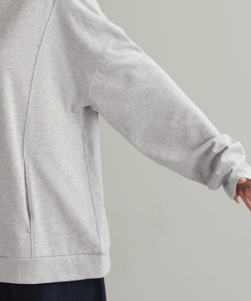 HUG.U(ハグユー)の「ポケット付き 綿100% モックネック ロンT(Tシャツ/カットソー・レディース・カーキ/ライトブルー/ブラック/ホワイト/テラコッタ/ダークグレー・FREE)」の12枚目の写真