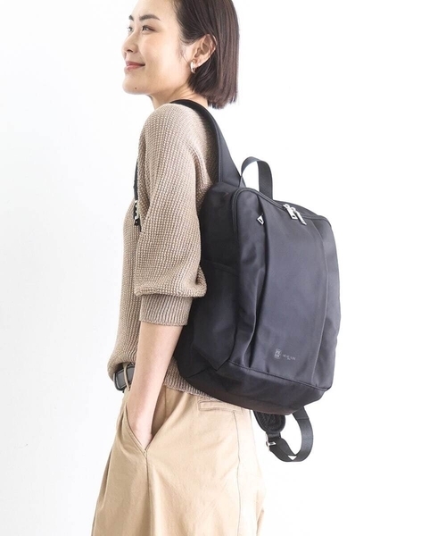 MK MICHEL KLEIN（エムケーミッシェルクラン）の「[撥水]フロントタックコンパクトリュック（バックパック/リュック・レディース・ライトベージュ/グレー/ブラック・00）」の2枚目の写真