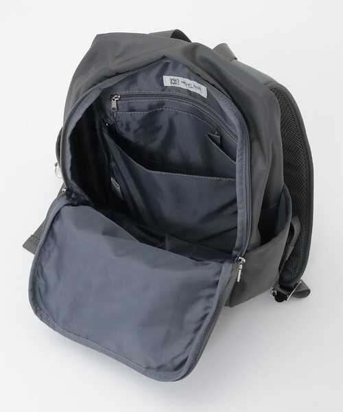 MK MICHEL KLEIN（エムケーミッシェルクラン）の「[撥水]フロントタックコンパクトリュック（バックパック/リュック・レディース・ライトベージュ/グレー/ブラック・00）」の7枚目の写真