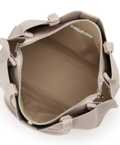 SHOO・LA・RUE(シューラルー)の「【軽量】ふわっと軽いトートバッグ【A4】(トートバッグ・レディース・グレー/ブラック/ベージュ系4・00)」の14枚目の写真