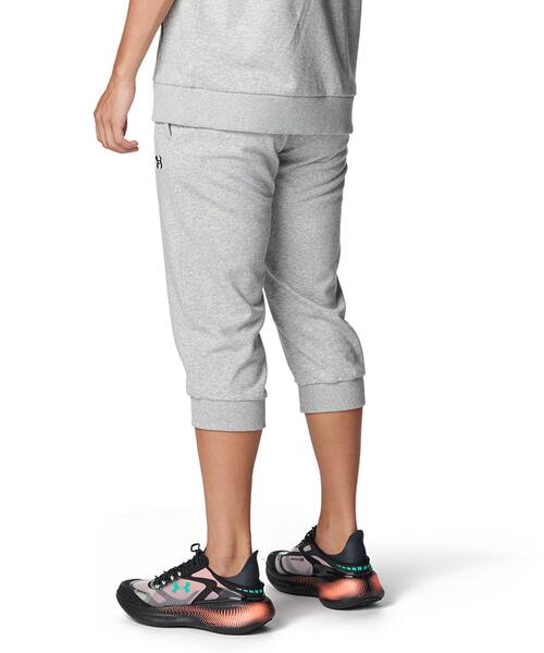 UNDER ARMOUR(アンダーアーマー)の「UAライバル ライトウエイト テリー 3/4パンツ(ライフスタイル/メンズ)(その他パンツ・メンズ・グレー・M/L/S/2XL/XL)」の2枚目の写真