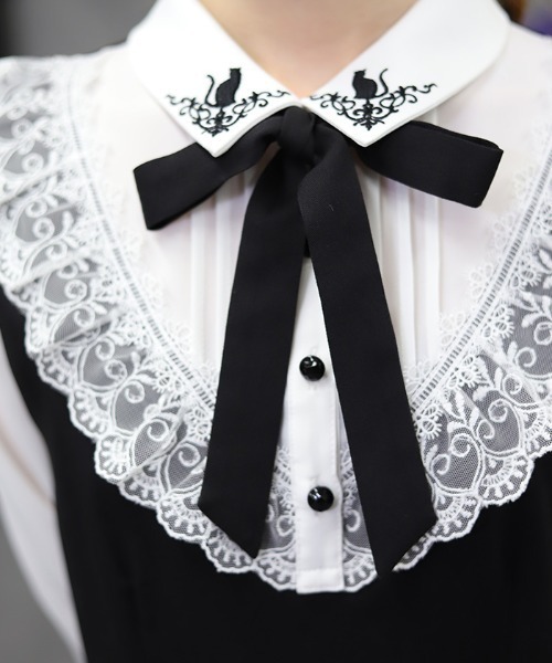 NIBBLE POISON(ニブルポイズン)の「猫刺繍ブロッキングワンピース(ワンピース・レディース・ブラック/グレー・MEDIUM)」の6枚目の写真