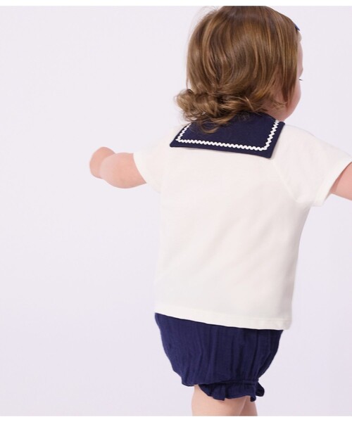 PETIT BATEAU(プチバトー)の「セーラーカラー ベビー2点セット(シャツ/ブラウス・キッズ・その他1・12MONTH/24MONTH/36MONTH)」の2枚目の写真