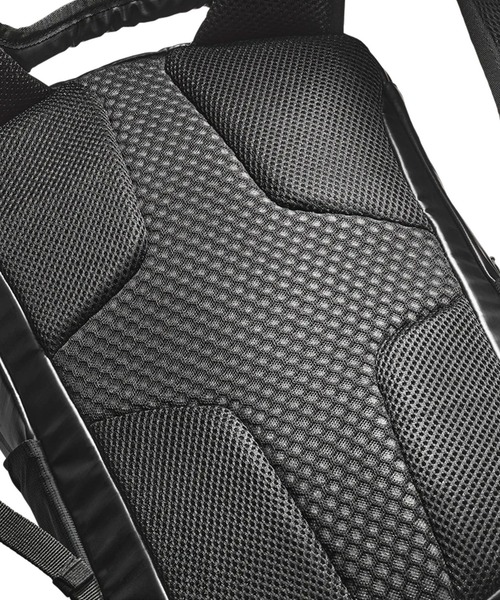 SALOMON（サロモン）の「SALOMON/サロモン バックパック XT 15 OG エックスティー15L 防水 LC2858200（バックパック/リュック・メンズ・ブラック・FREE）」の3枚目の写真
