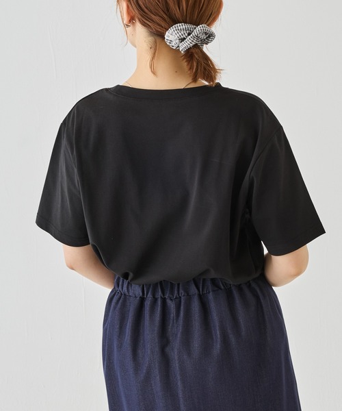 LAVEANGE(ラビアンジェ)の「【好機能シリーズ】接触冷感・吸水速乾・UVカット|フォトプリントTシャツ|ひんやり/夏も快適/フォトT/ロゴT(Tシャツ/カットソー・レディース・ブラック/オフホワイト・M/LL/3L/4L/5L)」の15枚目の写真