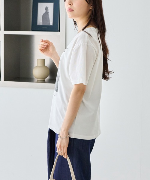 LAVEANGE(ラビアンジェ)の「【好機能シリーズ】接触冷感・吸水速乾・UVカット|フォトプリントTシャツ|ひんやり/夏も快適/フォトT/ロゴT(Tシャツ/カットソー・レディース・ブラック/オフホワイト・M/LL/3L/4L/5L)」の5枚目の写真