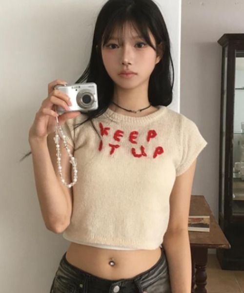 semplice(センプリチェ)の「Tシャツ【韓国ファッション】(Tシャツ/カットソー・レディース・ベージュ/ライトグレー/ライトブルー/ダークグレー・F)」の6枚目の写真